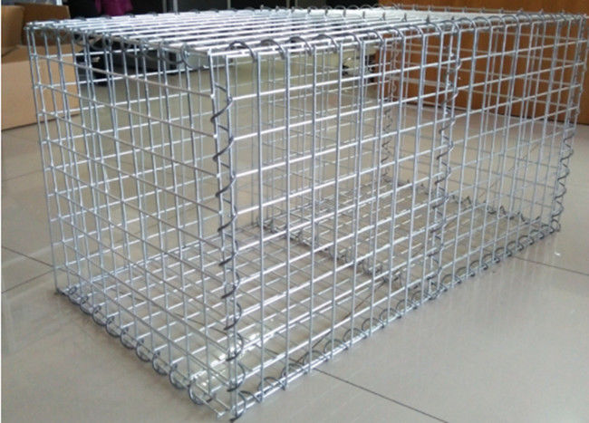 5mm Dia 75 X 75mm τρύπα γαλβάνισαν το ενωμένο στενά πλαίσιο 4m Gabion καυτός μήκους που βυθίστηκε 0