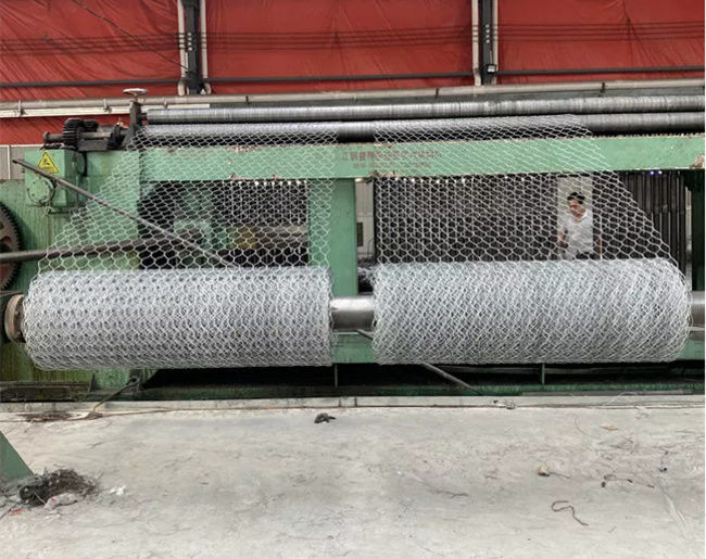 ντυμένο κιβώτιο Gabion μεγέθους τρυπών 2.0mm 60*80mm PVC για το στρώμα αναχωμάτων ποταμών 0